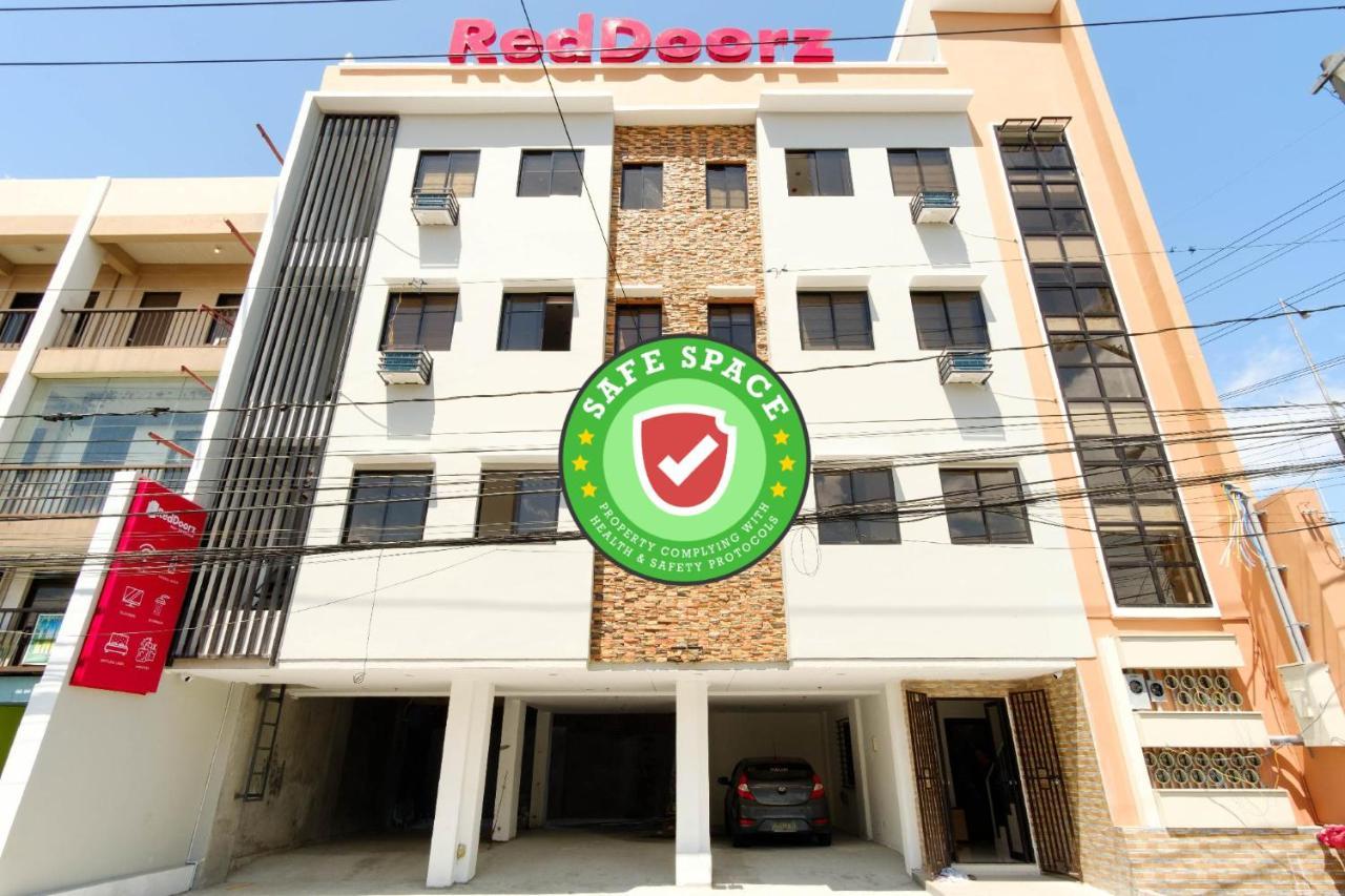 Reddoorz Near Sm Bicutan Hotell Paranaque City Eksteriør bilde