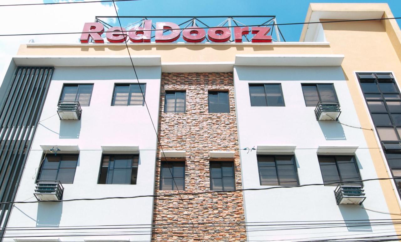 Reddoorz Near Sm Bicutan Hotell Paranaque City Eksteriør bilde