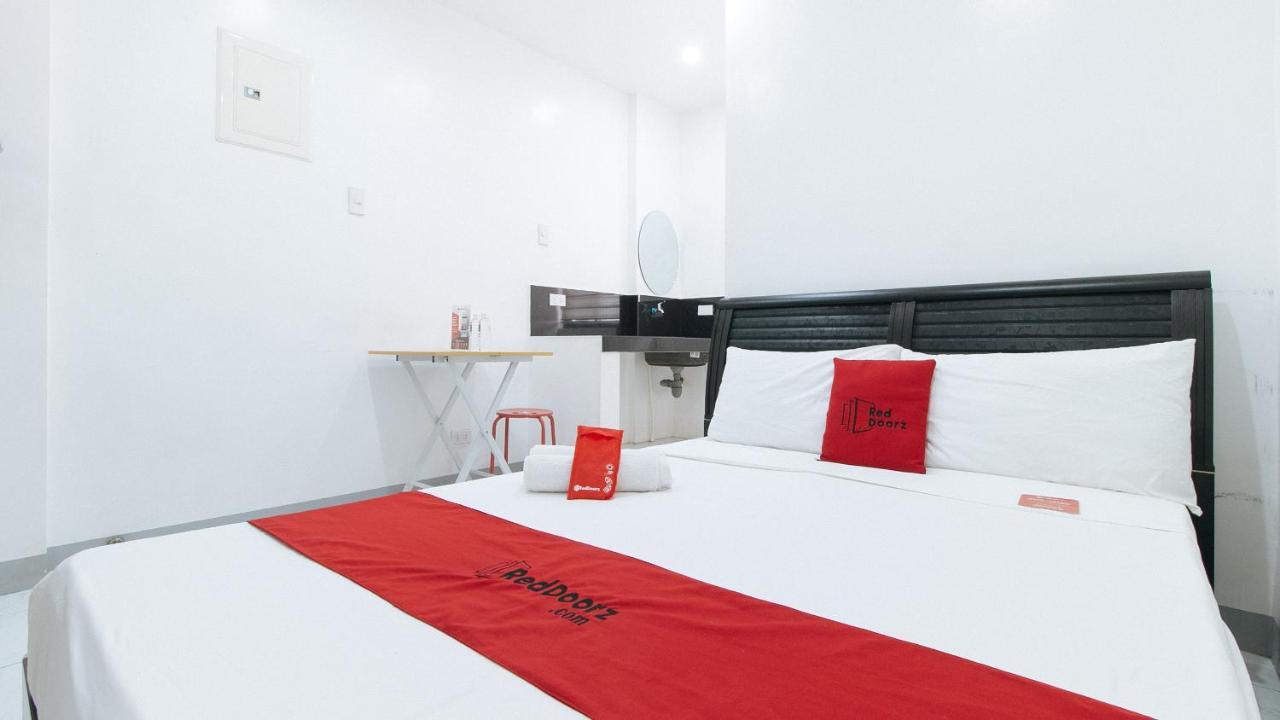 Reddoorz Near Sm Bicutan Hotell Paranaque City Eksteriør bilde