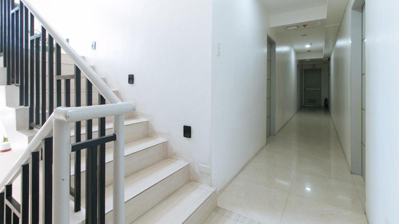 Reddoorz Near Sm Bicutan Hotell Paranaque City Eksteriør bilde