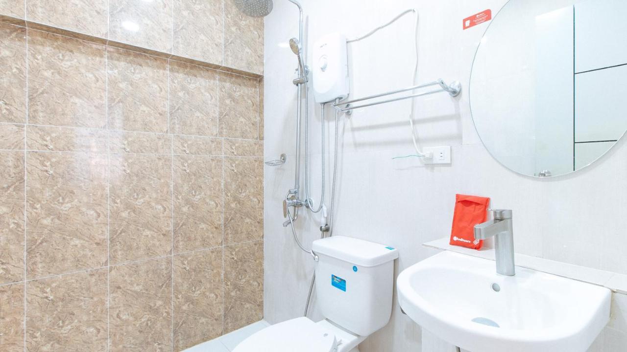 Reddoorz Near Sm Bicutan Hotell Paranaque City Eksteriør bilde