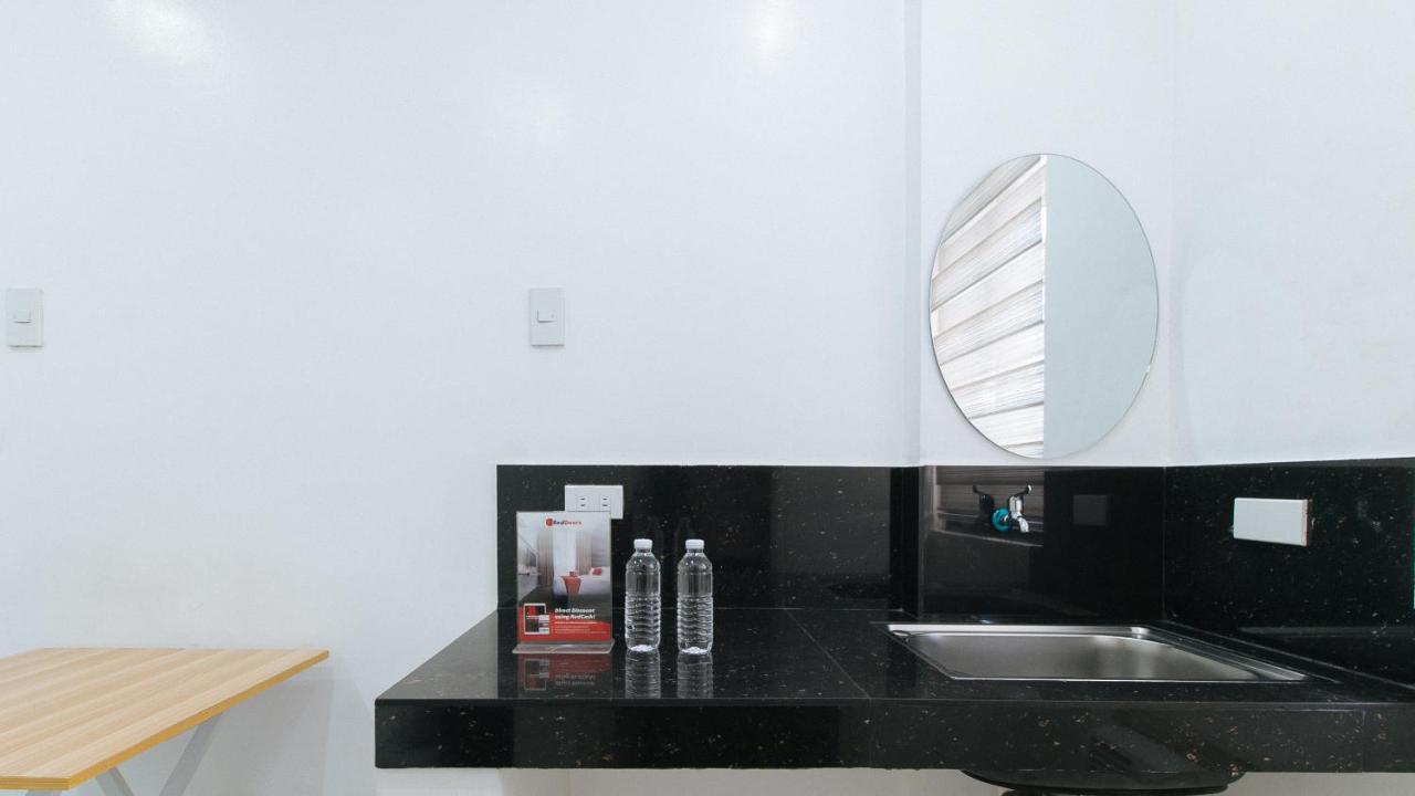 Reddoorz Near Sm Bicutan Hotell Paranaque City Eksteriør bilde