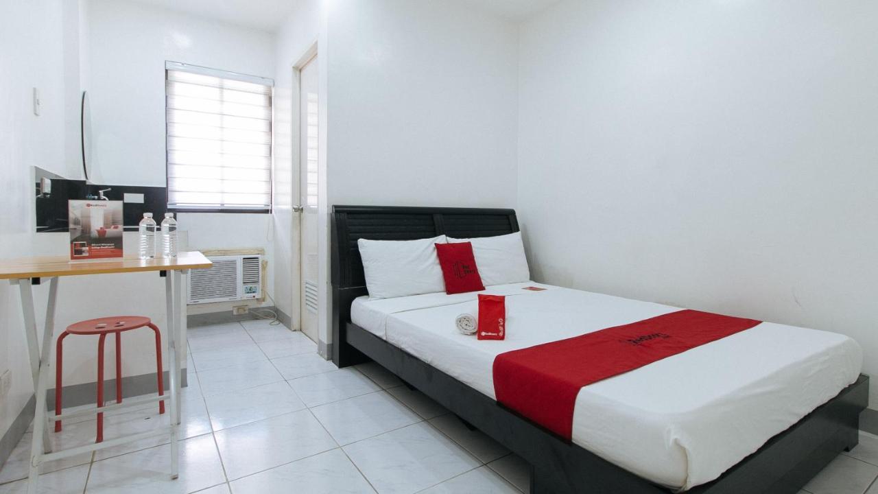 Reddoorz Near Sm Bicutan Hotell Paranaque City Eksteriør bilde