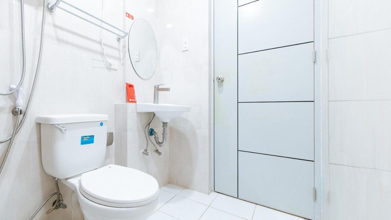 Reddoorz Near Sm Bicutan Hotell Paranaque City Eksteriør bilde