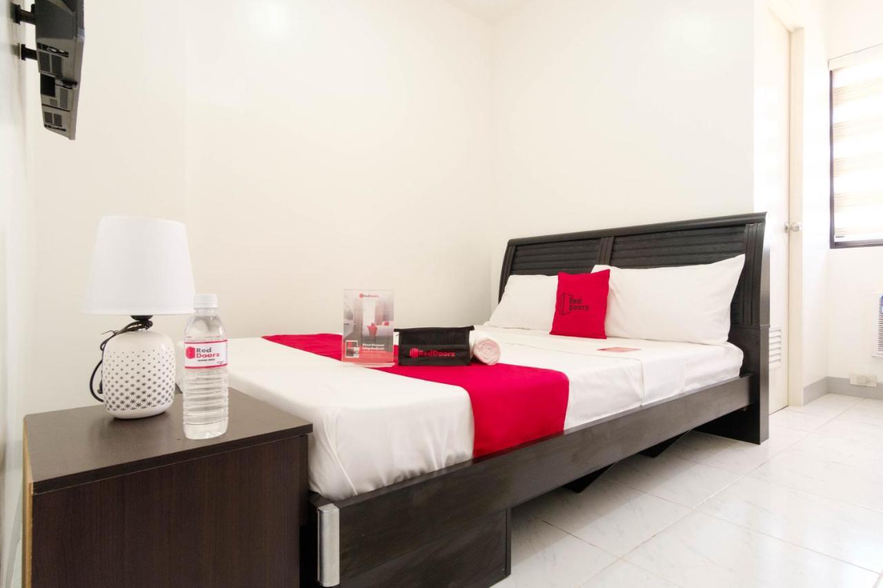 Reddoorz Near Sm Bicutan Hotell Paranaque City Eksteriør bilde